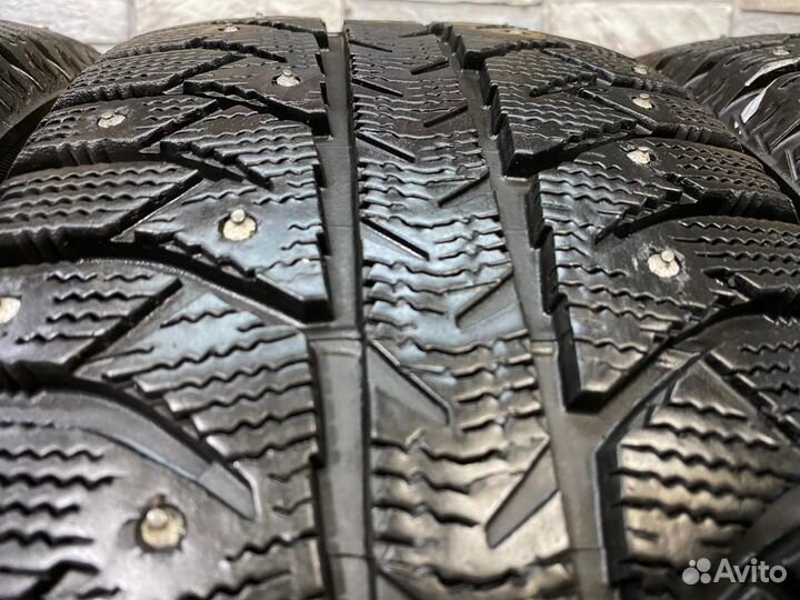 Bridgestone Ice Cruiser 7000 205/55 R16