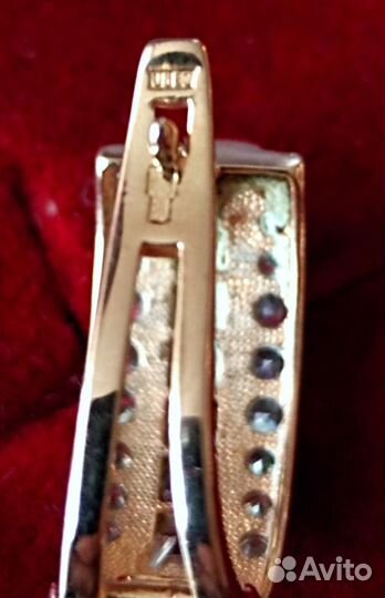 Золотые серьги