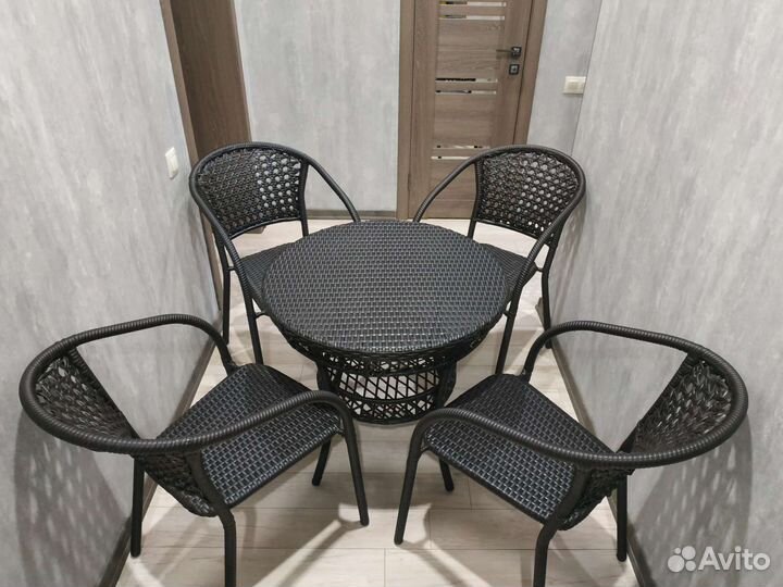 Обучение плетения искусственным ротангом