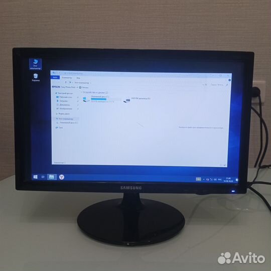 Монитор Samsung 19 дюймов 16х9