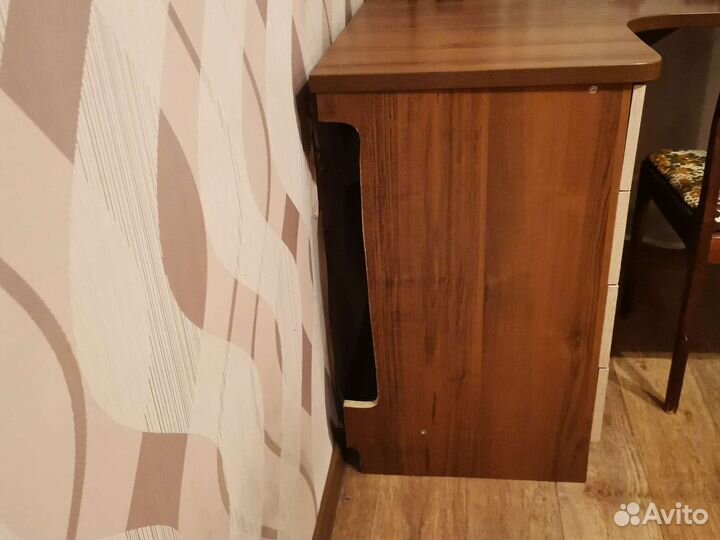 Угловой письменный стол бу