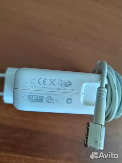 Блок зарядки MacBook 45W