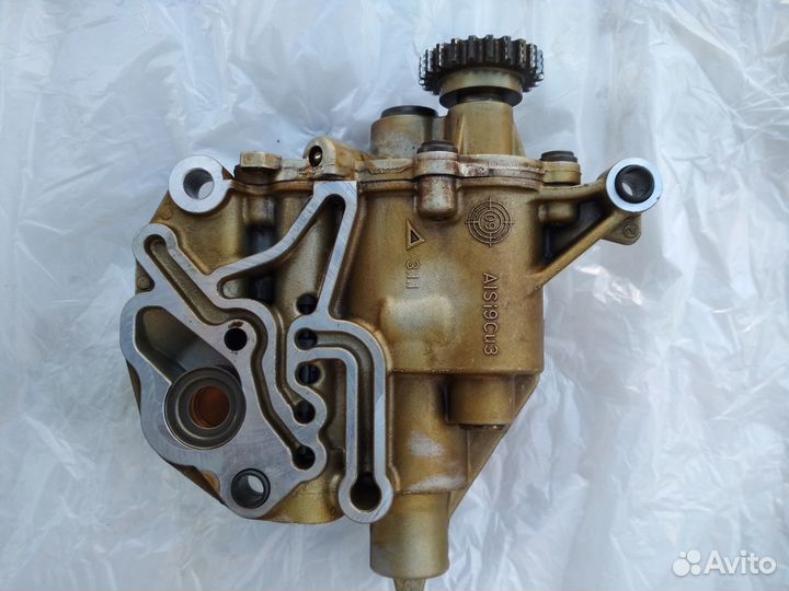 Масляный насос 06h115105