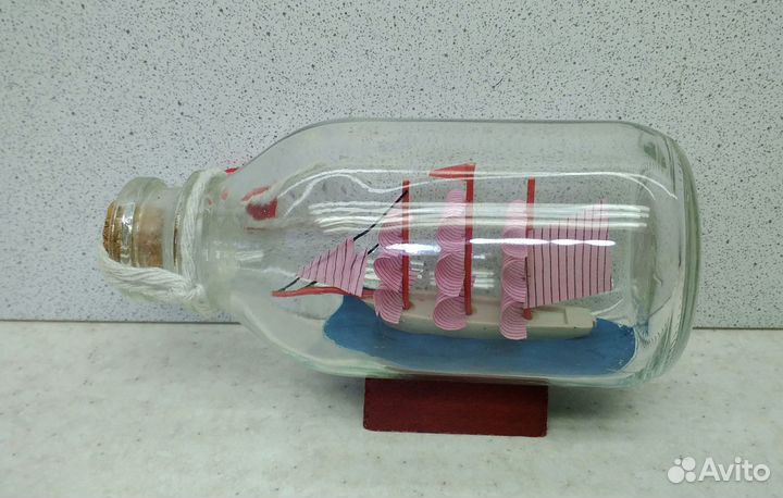 Парусник в бутылке розовый 6,4*11,4