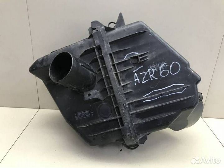 Корпус воздушного фильтра Toyota Noah R60 2001-200