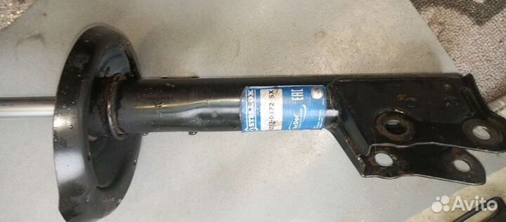 Стойка передняя