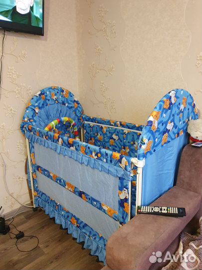 Детская кроватка