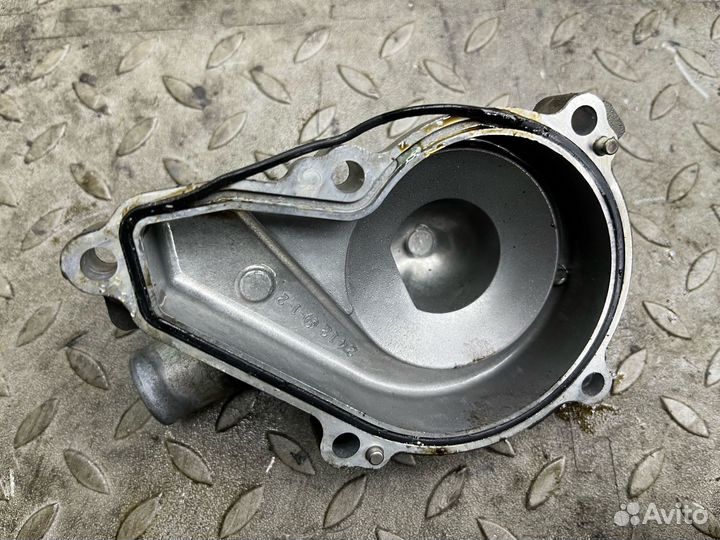 Kawasaki er6 06-08 крышка помпы