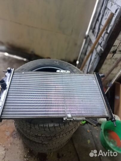 Радиатор охлаждения на Дэу nexia