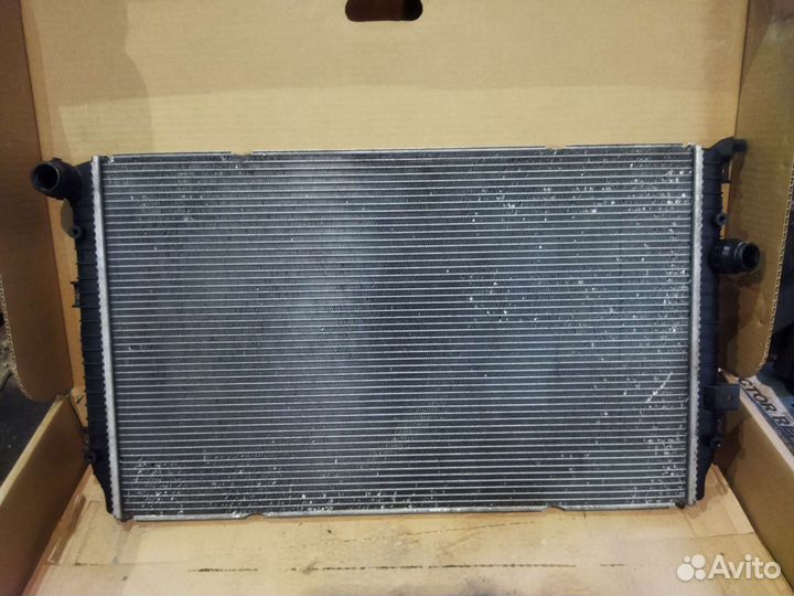 Volkswagen tiguan радиатор водяной