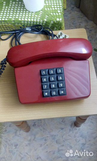Телефон кнопочный стационарный 1994г
