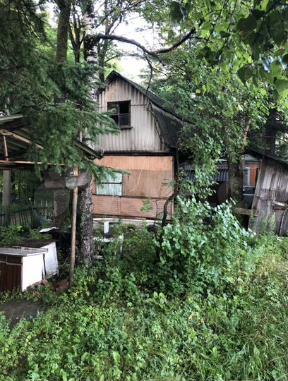 Дом 32,9 м² на участке 8 сот.