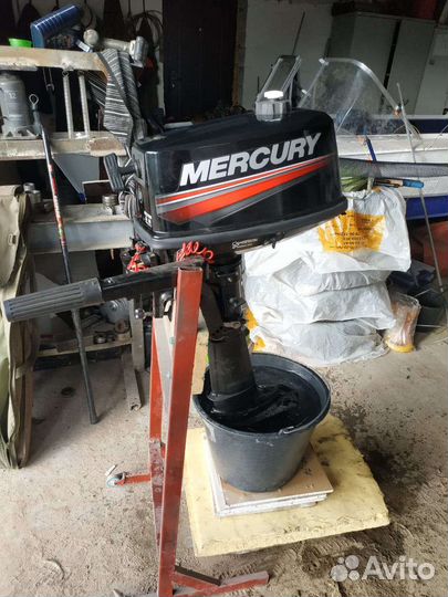 Лодочный мотор меркури с лодкой