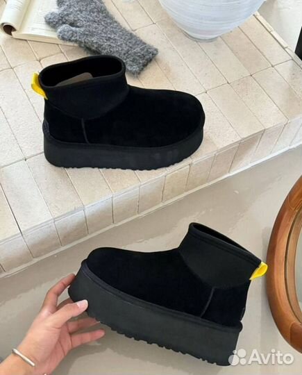 Угги женские UGG Classic Mini Dipper Black