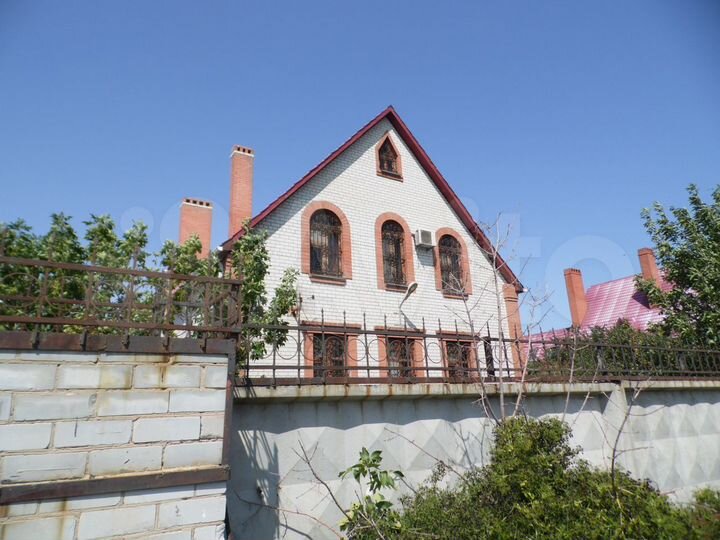 Коттедж 425 м² на участке 11 сот.