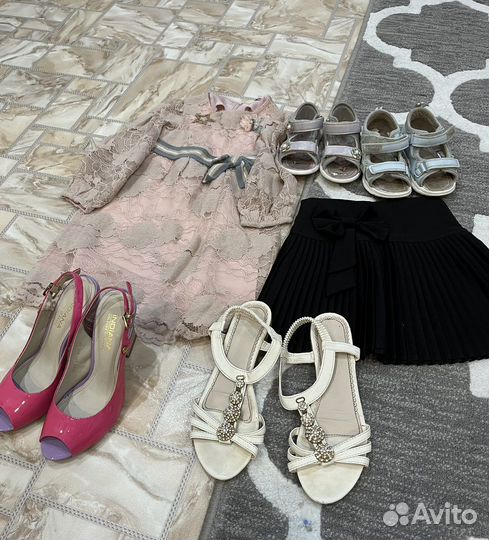 Отдам даром детские вещи