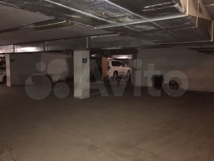 Машиноместо, 17 м²