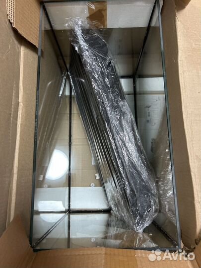 Аквариум для рыбок с подсветкой 60 литров