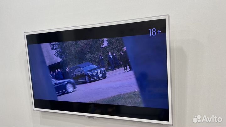 Телевизор Samsung UE40ES6727U
