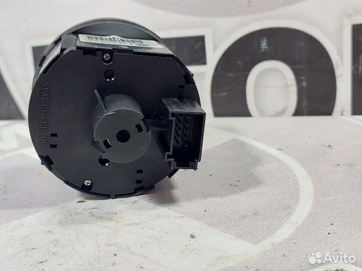 Переключатель света фар Volkswagen Passat B6