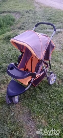Прогулочная коляска