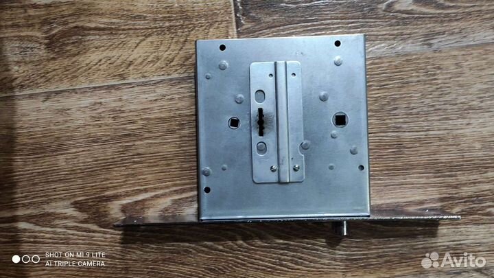 Замок врезной