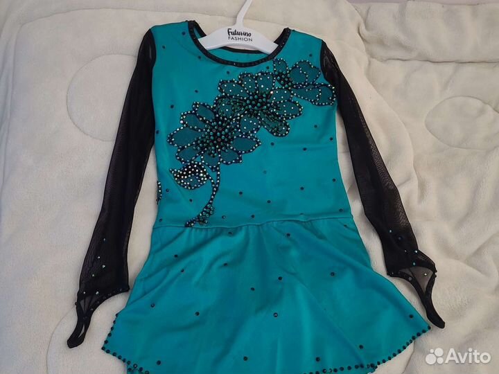 Костюм для фигурного катания 128