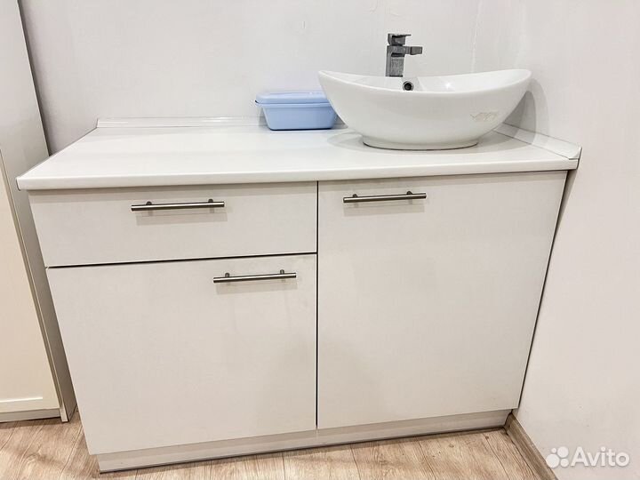 Офисная мебель бу столы тумбы шкафы