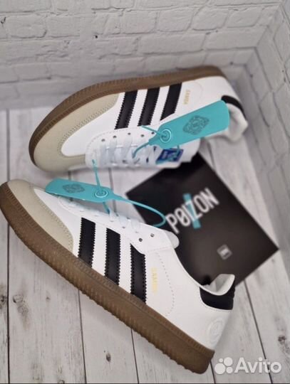 Кроссовки adidas