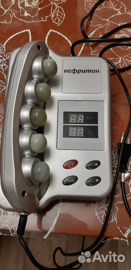 Нефритовый нагревательный аппарат для массажа