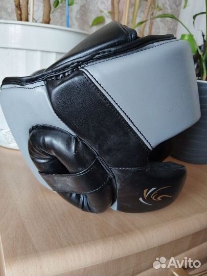 Шлем для единоборств