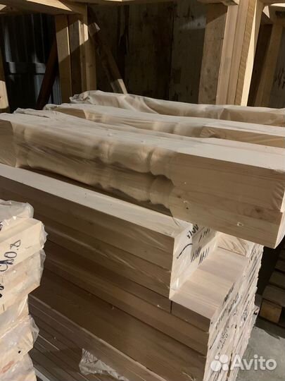 Балясины, столбы, поручни, тетива Хвоя (Сосна)