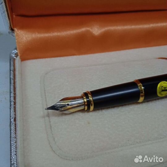 Перьевая ручка