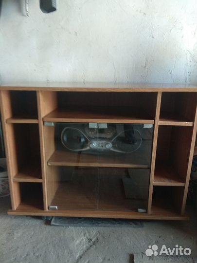 Тумба под телевизор