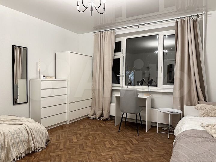 Комната 17 м² в 4-к., 1/14 эт.