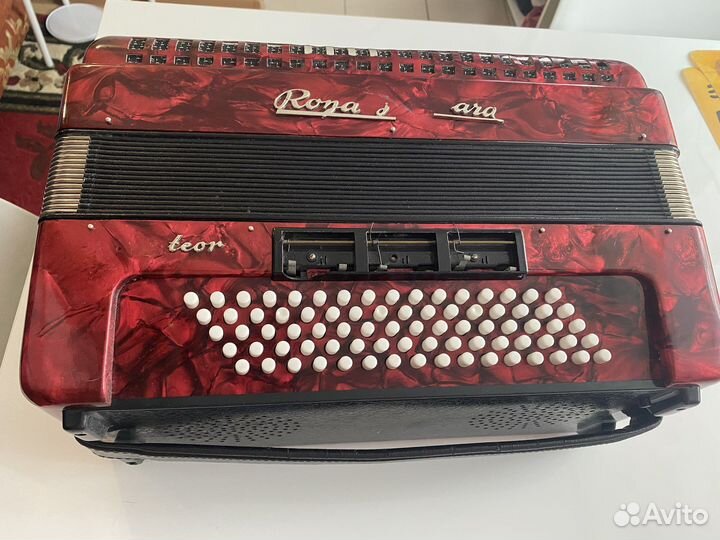 Аккордеон royal standard