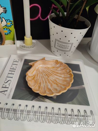 Гипсовая подставка ракушка