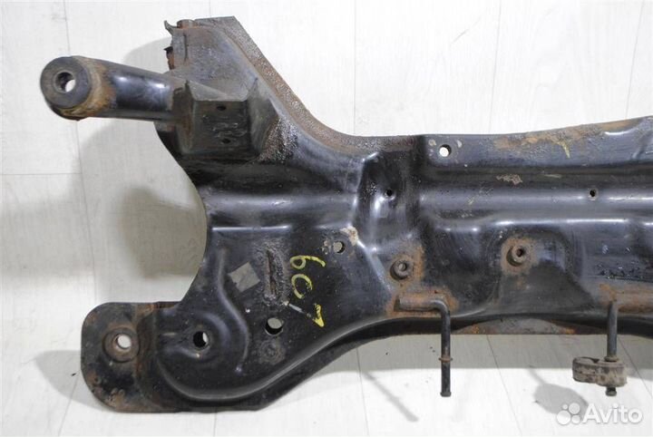 Подрамник передний балка передняя Hyundai Getz