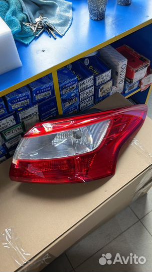 Фонарь задний правый форд фокус 3 с 2011