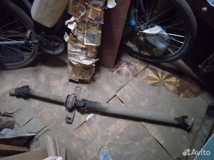 Кардан с навесным подшипником Волга 31105