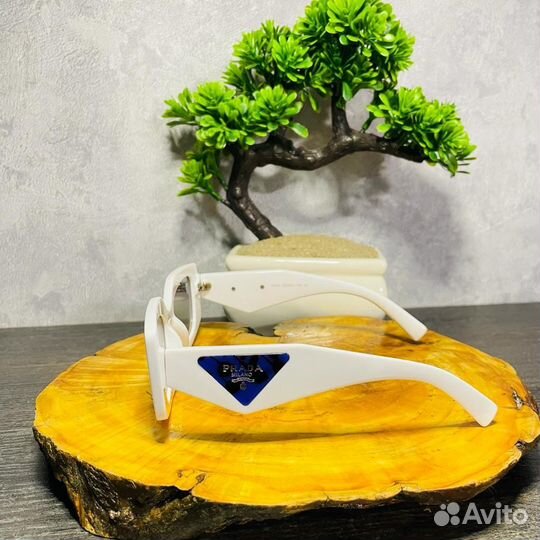 Солнцезащитные очки