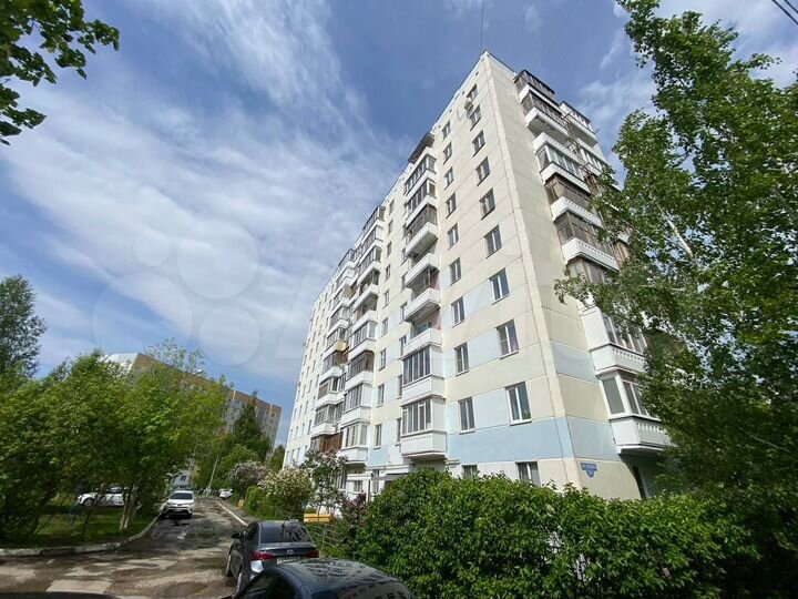 2-к. квартира, 52 м², 9/10 эт.