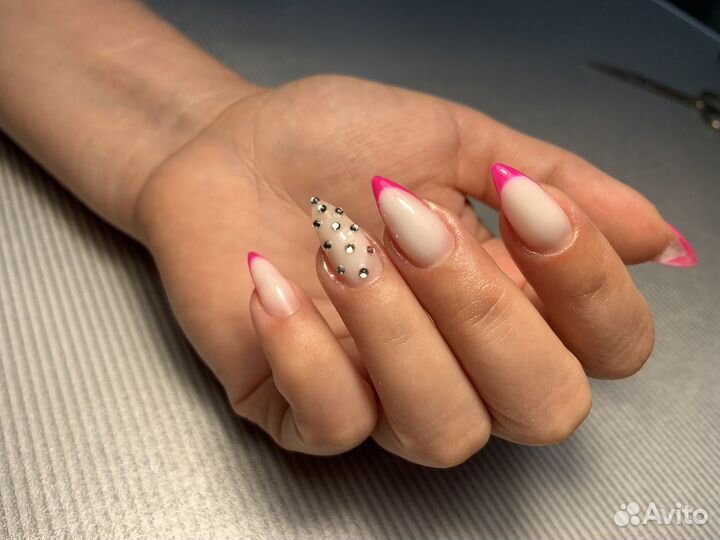 Наращивание ногтей