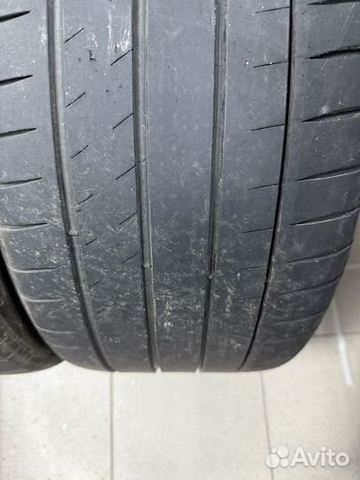 Michelin Pilot Sport 4 S 225/40 R19 и 255/35 R19 96Y