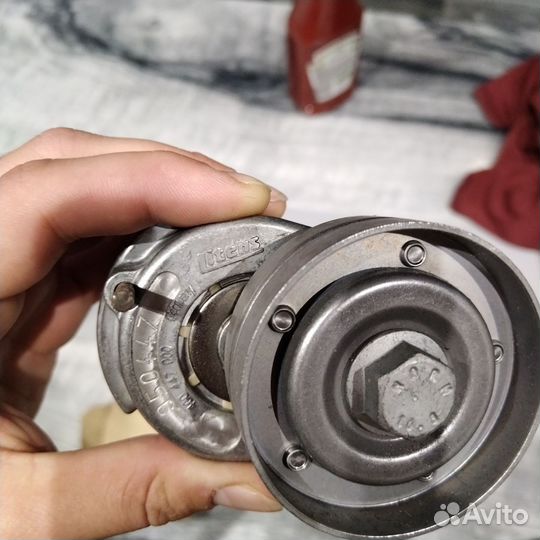 Ролик натяжной VW Polo седан