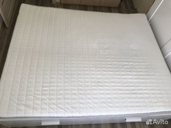 Кровать IKEA бримнэс