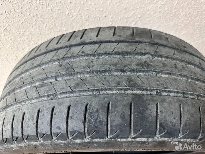 Bridgestone Turanza T005 225/40 R19