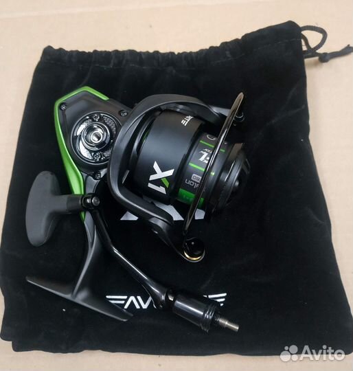 Катушки спиннинговые Favorite