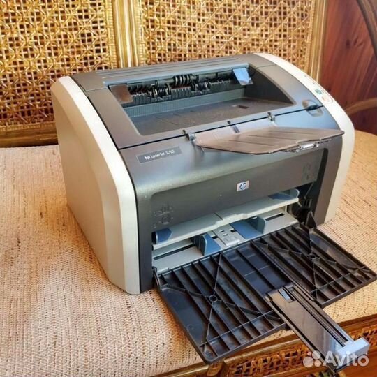 Принтер лазерный HP 1010