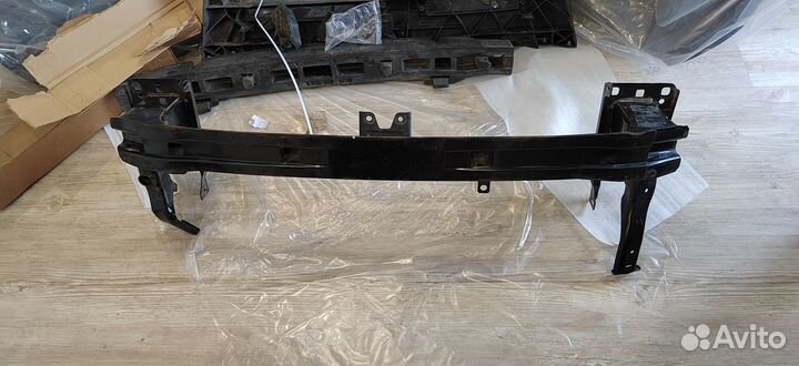 Усилитель переднего бампера Skoda Karoq 57A807109E